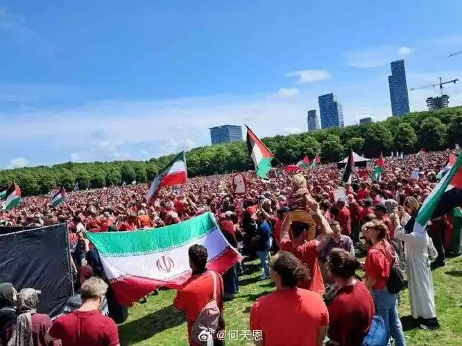 世界杯亚洲荣光：伊朗铁骑征服美国大本营，球迷激情点燃新西兰战场
